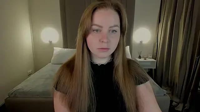 MikaBloom from StripChat is Freechat