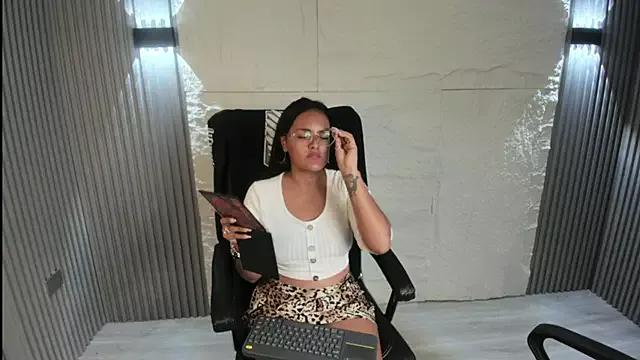 Mikasa_23 from StripChat is Freechat