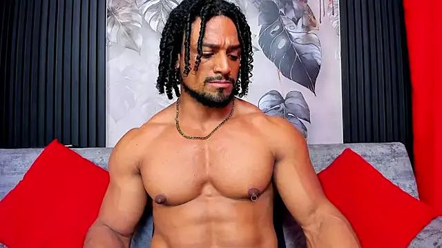 MikeEstevess from StripChat is Freechat