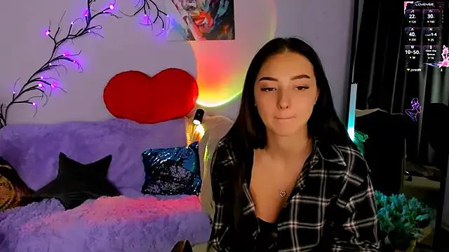 miki-niki from StripChat