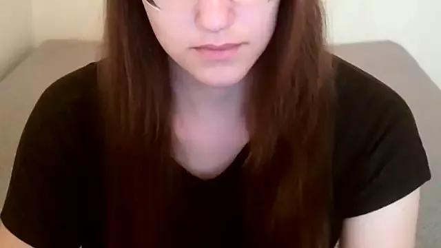 MikkiRay from StripChat is Freechat