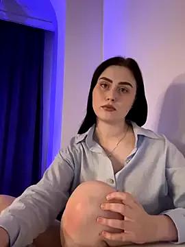 MilanaDayLi from StripChat is Freechat