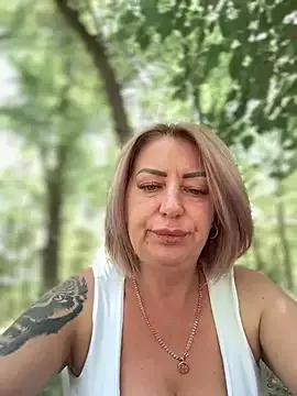 Milena-MilfaXXX from StripChat is Freechat