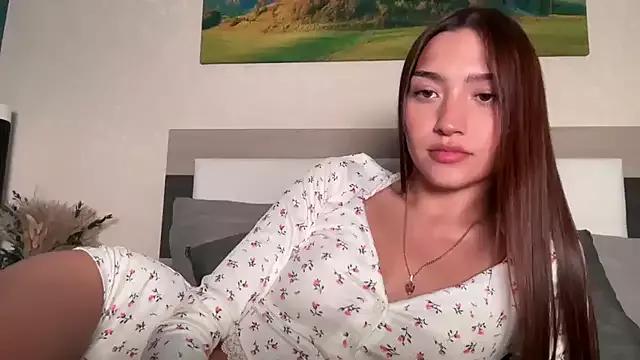 MilenaMilven from StripChat is Freechat