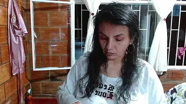Milf_Fantassyy from StripChat is Freechat
