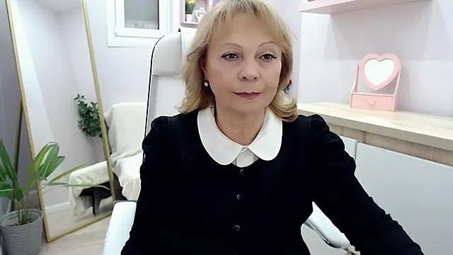 Milla_Cutie18 from StripChat