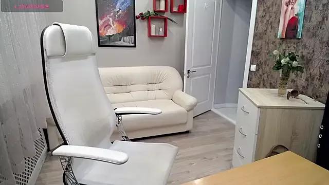 Milla_Cutie18 from StripChat