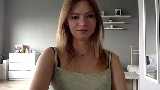 MillieShow from StripChat
