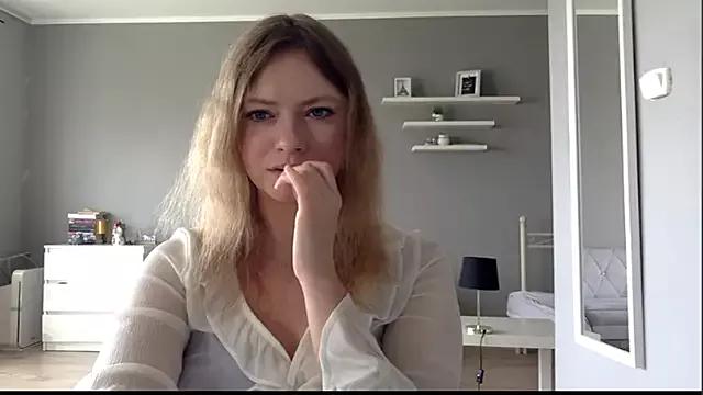 MillieShow from StripChat