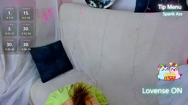 MilliStrii from StripChat