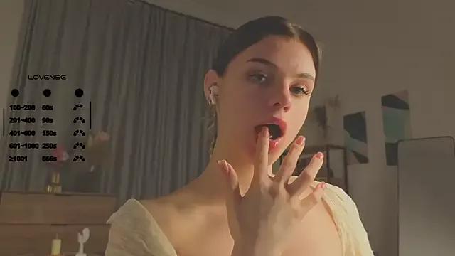MimiLoll from StripChat