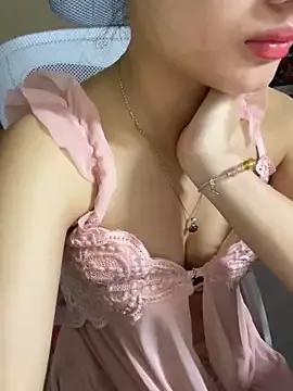 Mina048 from StripChat is Freechat