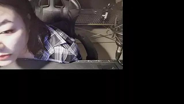 Mini1314 from StripChat