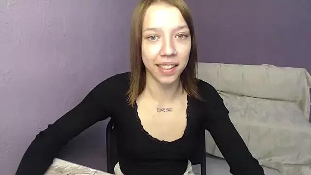 mini_katie from StripChat is Freechat