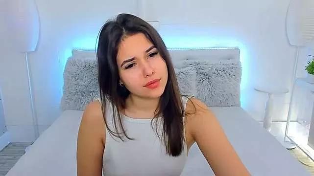 Minne__mouse on StripChat 