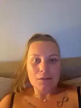 Miss-ShelbyXX from StripChat is Freechat