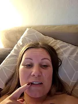 Miss-ShelbyXX from StripChat