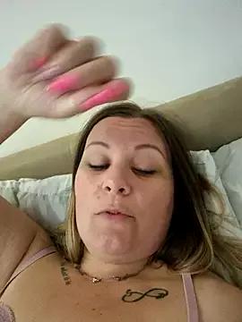 Miss-ShelbyXX from StripChat