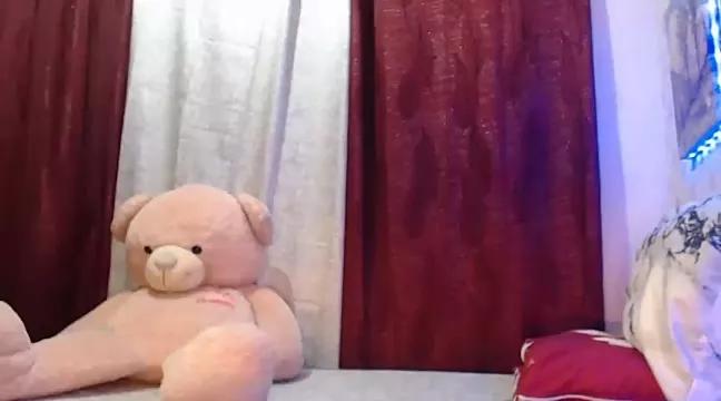 Miss_IsabellaFuxx from StripChat