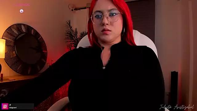 miss_julietaa from StripChat