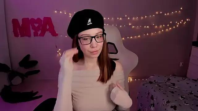 Miss_Mia_Murr from StripChat
