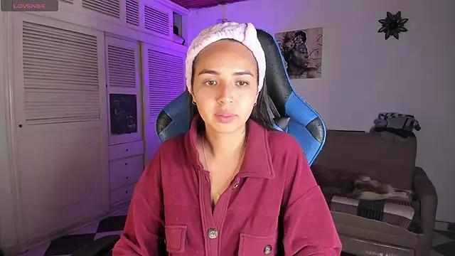 Miss_Nicole from StripChat