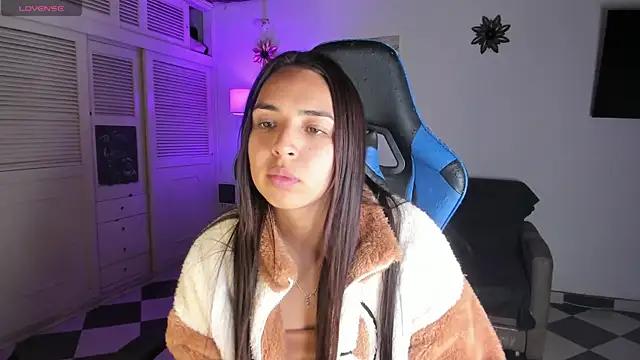 Miss_Nicole from StripChat