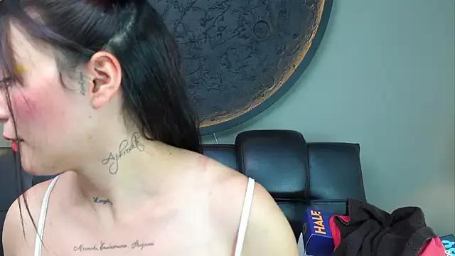 miss_sharlotte18 on StripChat 