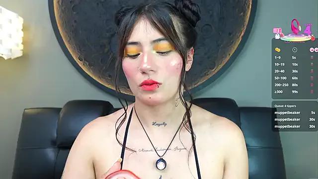 miss_sharlotte18 on StripChat 