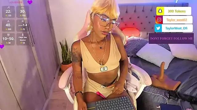 Miss_westt_ from StripChat