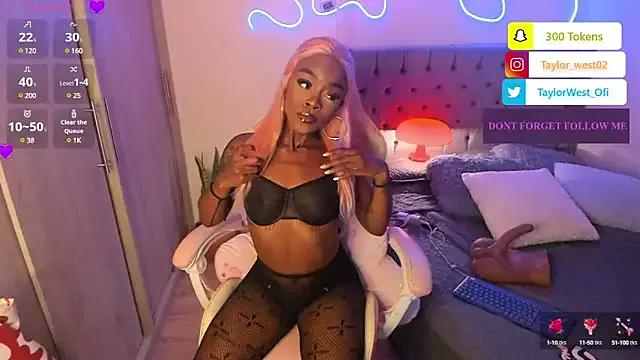 Miss_westt_ from StripChat