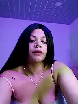 MissAlana from StripChat is Freechat