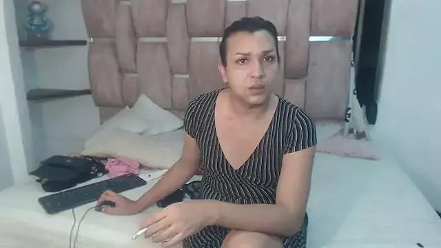 missbigcockx from StripChat