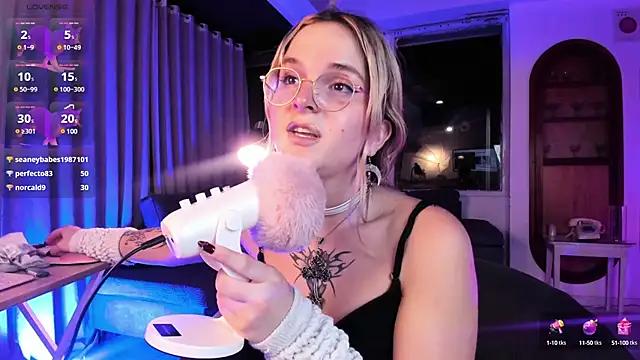 misschloe__ from StripChat