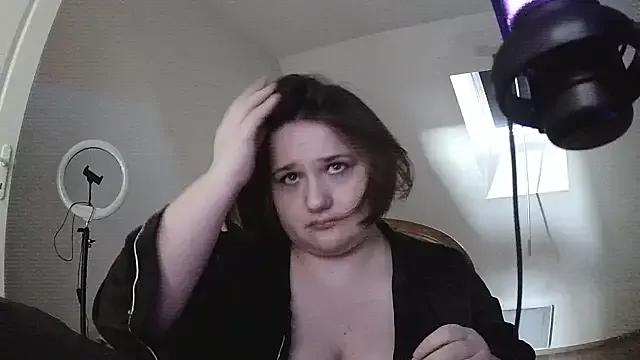 misse_coquine from StripChat is Freechat