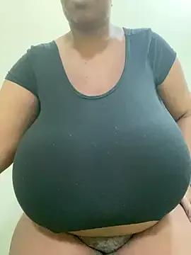 MissFancyXXL from StripChat