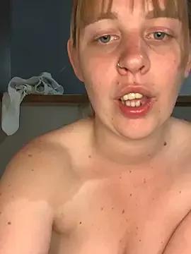 MissGirly from StripChat is Freechat