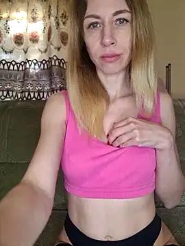MissisMilk from StripChat