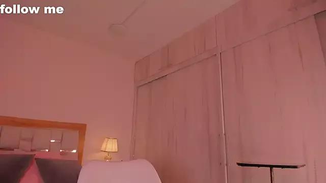 missjuliaa_ from StripChat