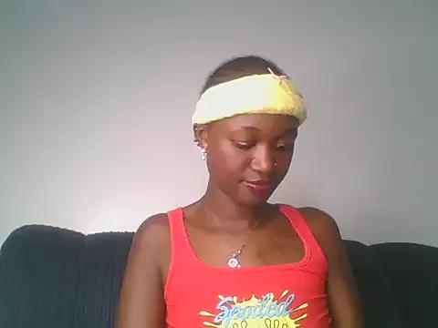 MissLilly1 from StripChat is Freechat