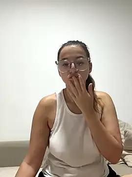 MissMay from StripChat is Freechat