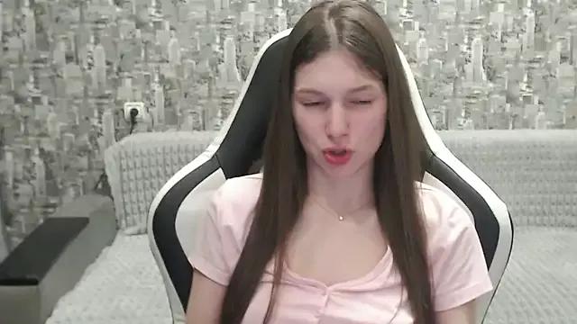 MissMiaCutie from StripChat