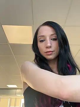 MissMidnightUK from StripChat