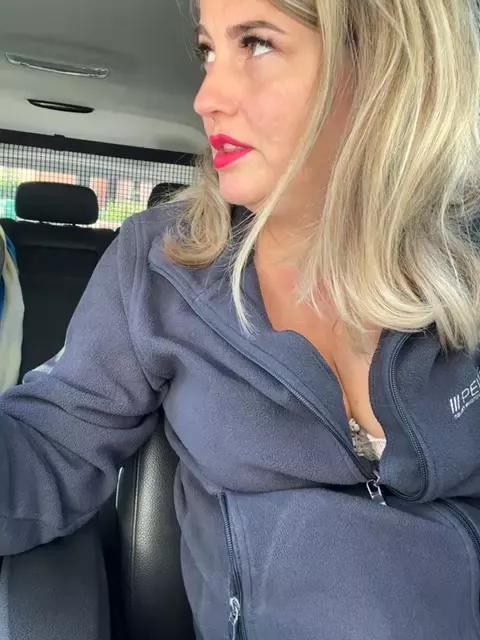 missmiss2315 from StripChat
