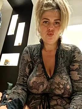 missmiss2315 from StripChat