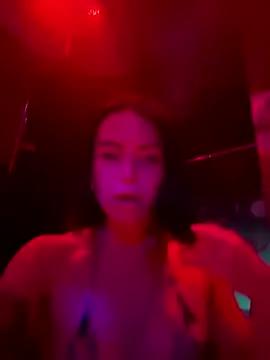 missninasparkle from StripChat is Freechat