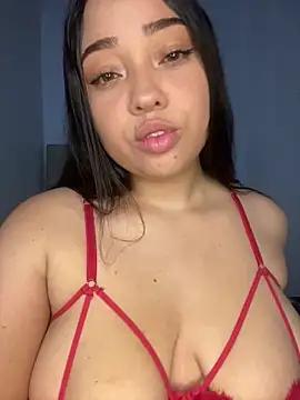 MissPerlaa from StripChat
