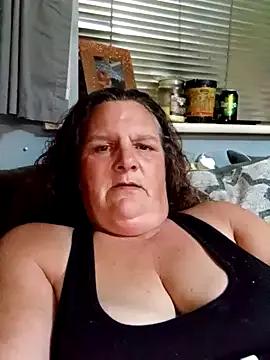 MissQueenBeex from StripChat is Freechat