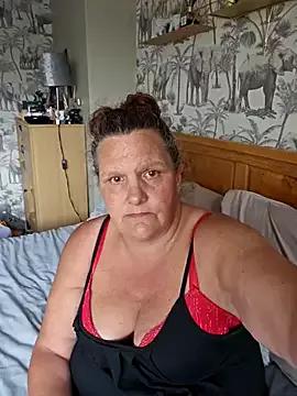 MissQueenBeex from StripChat