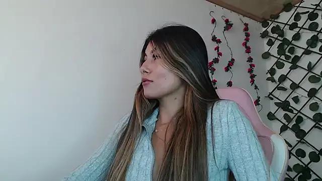 MissSalome from StripChat